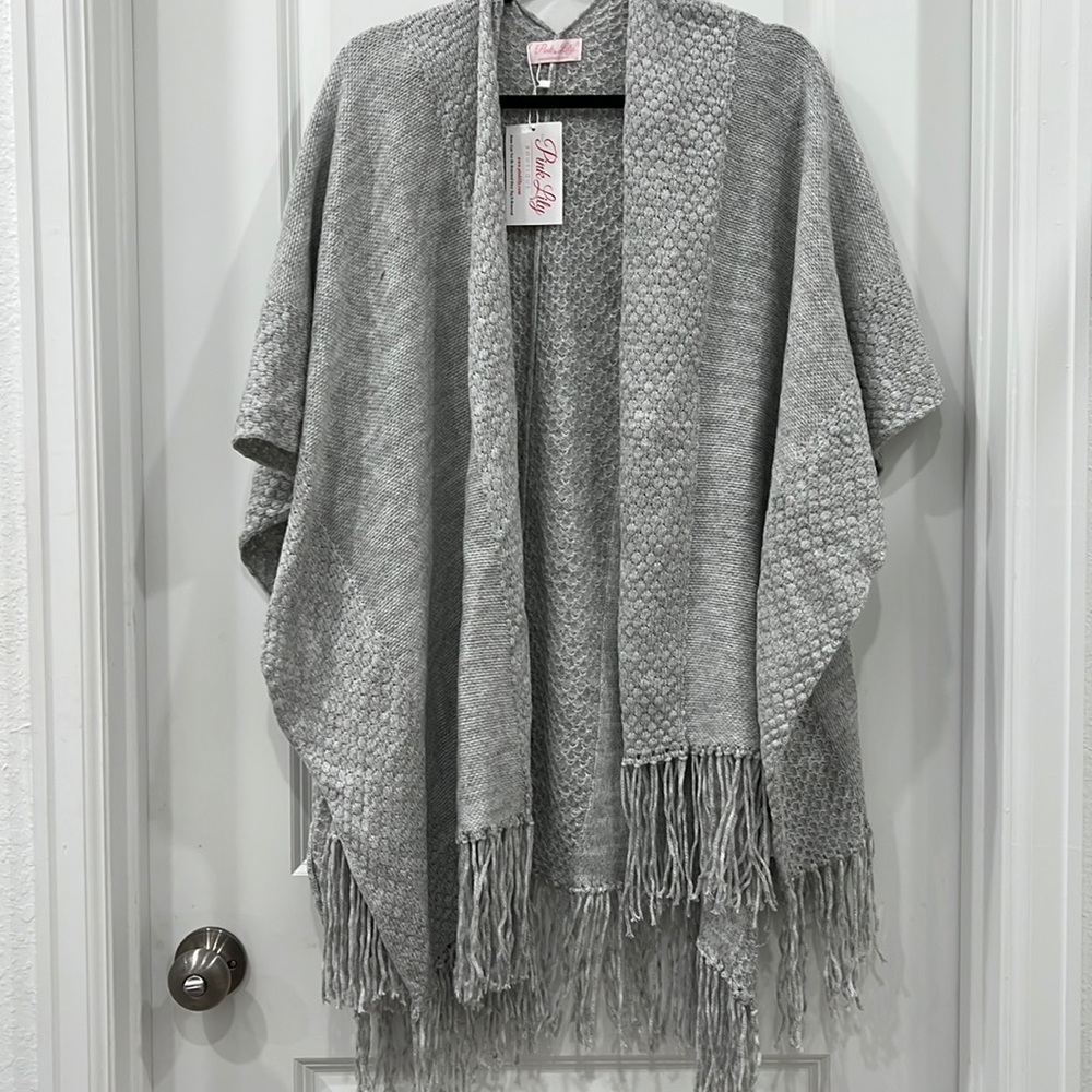 new with tags pink lily gray shawl